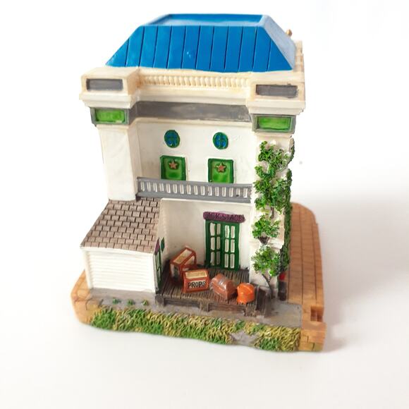 Liberty Falls Collection NEW Liberty Falls Theatre AH208 with Dusting Snow Mini - Picture 5 of 13